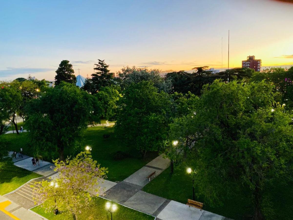 Plaza Suites Кампана Экстерьер фото